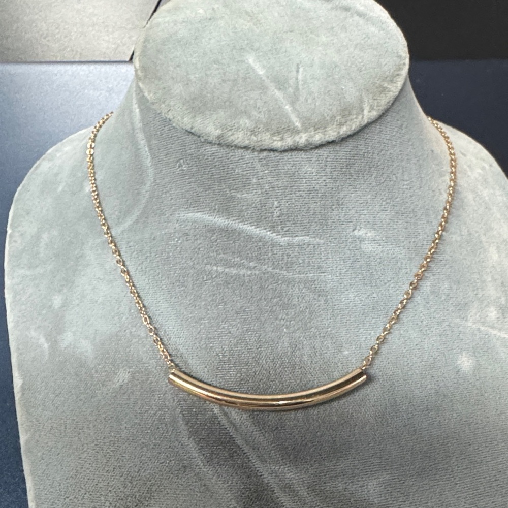 Chic Gold Bar Necklace for Women